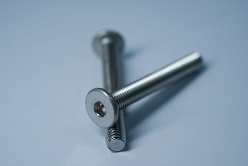 怎么选择不锈钢紧固件的钢？